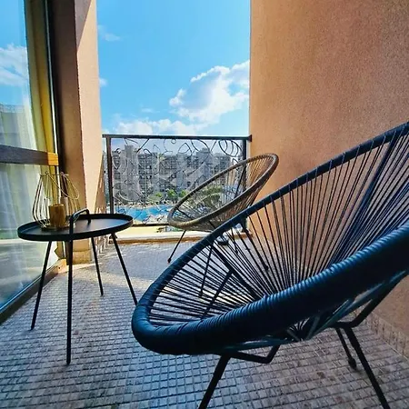 Private Vip In Royal Apartman *