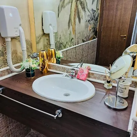 Private Vip In Royal