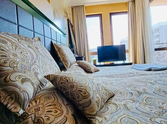 Private Vip In Royal Apartman Napospart